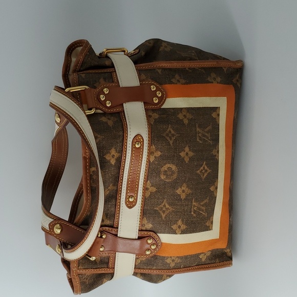 louis vuitton shoulder bag - Picture 2 of 4